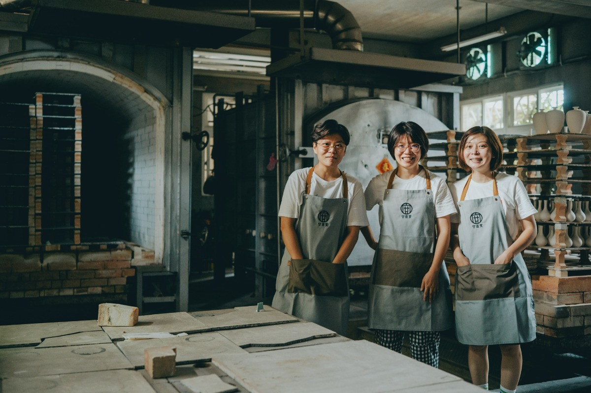 在地生產：鶯歌二代燒窯老店安達窯製造